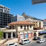 Flamingo 404 - Sea Point Studio Apartment