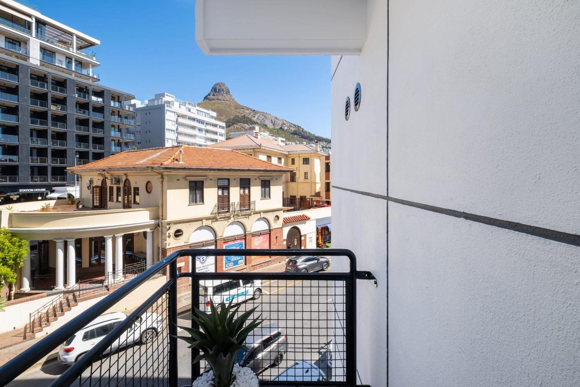 Flamingo 404 - Sea Point *
